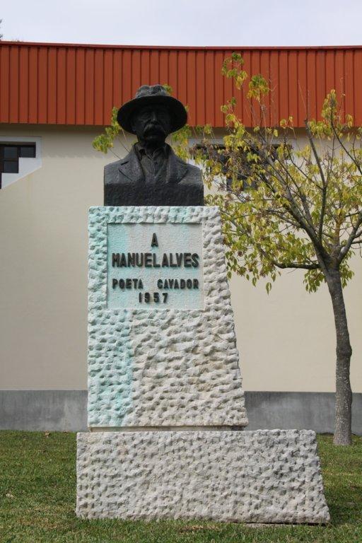 Monumento Manuel Alves 