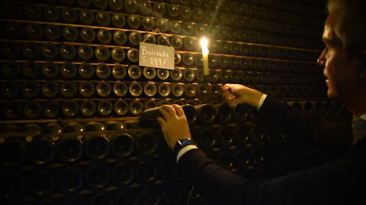 Visita guiada a Real Cave do Cedro con cata de 4 vinos