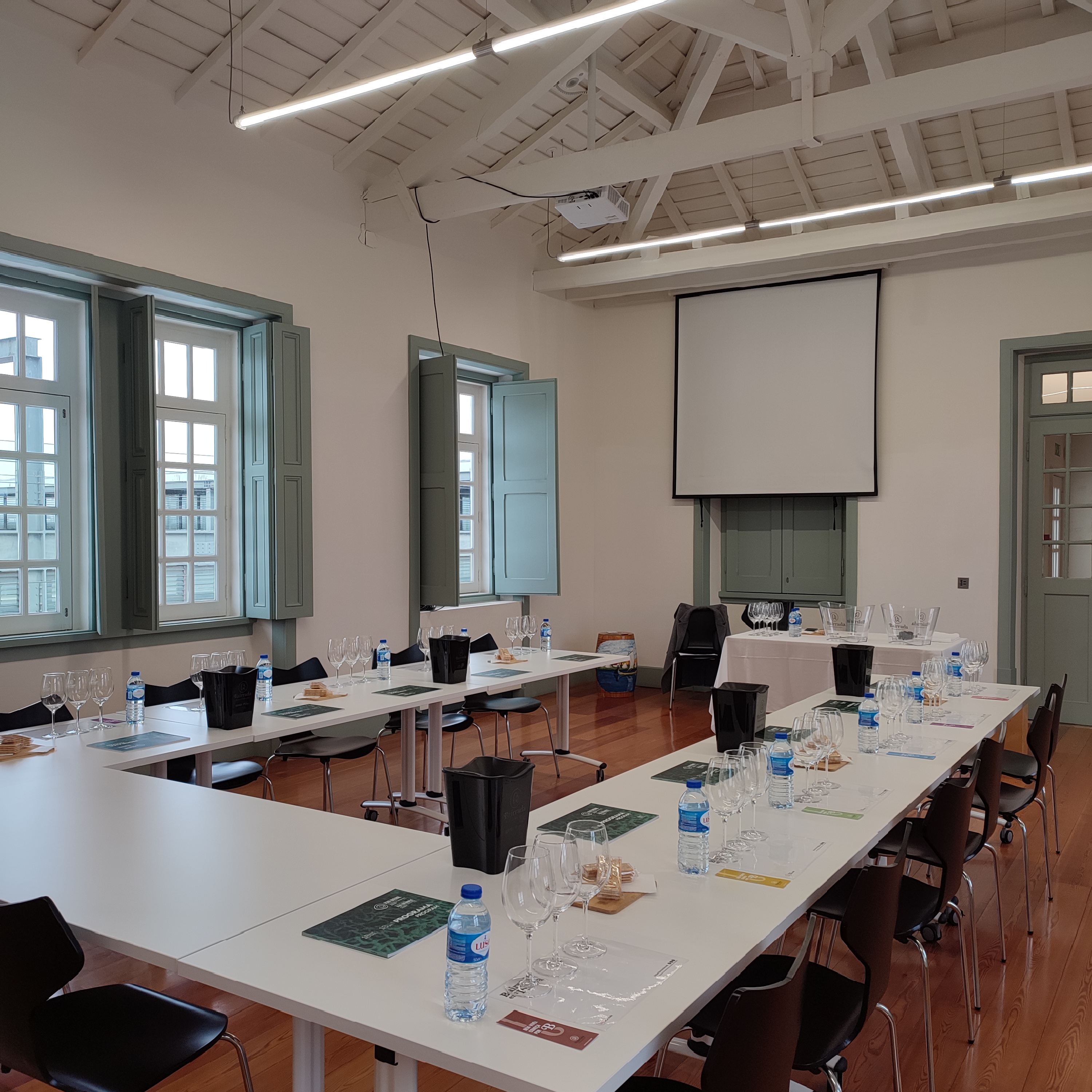 O vinho da casa é... Bairrada!