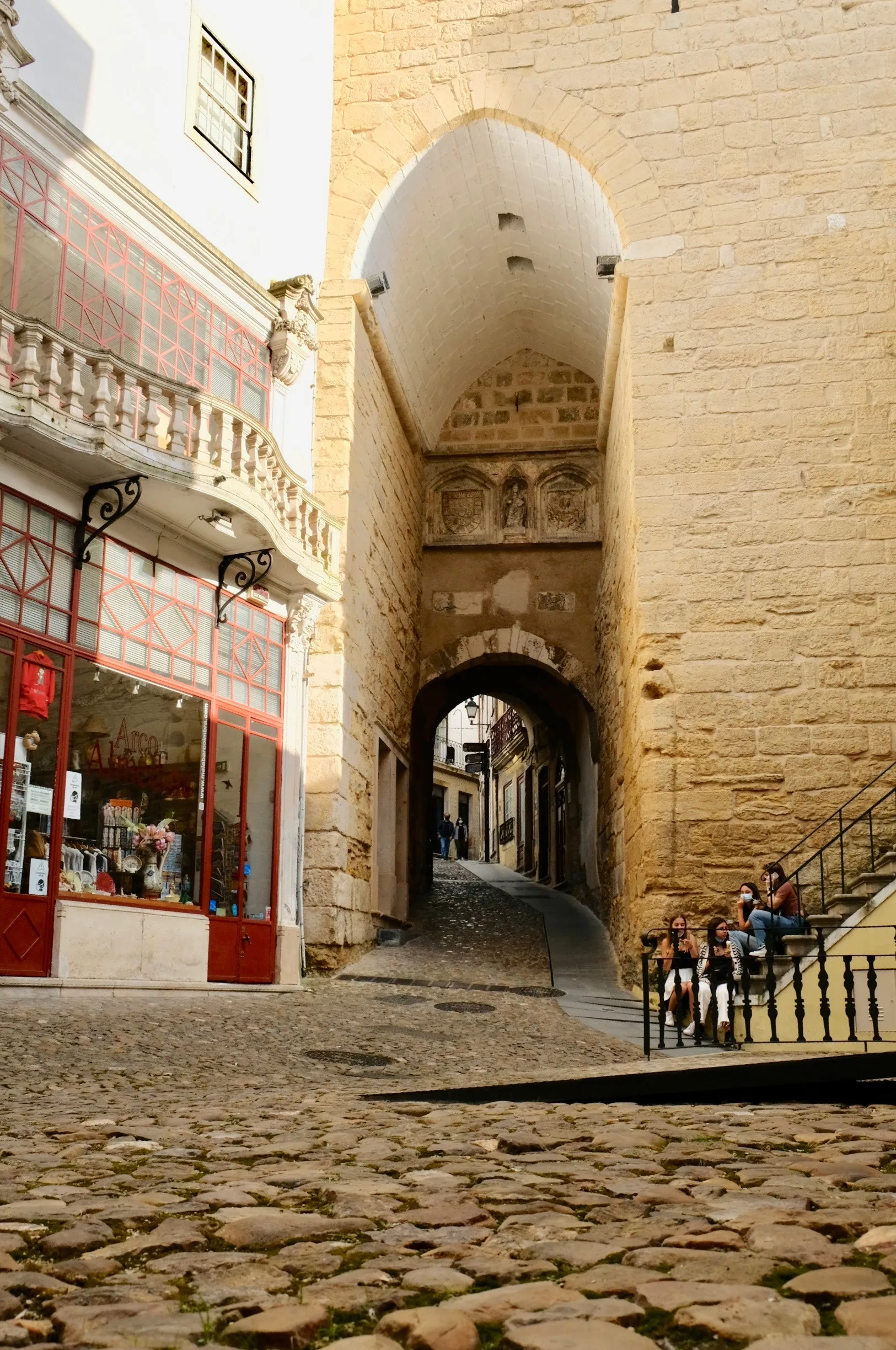 TORRE Y ARCO DE ALMEDINA